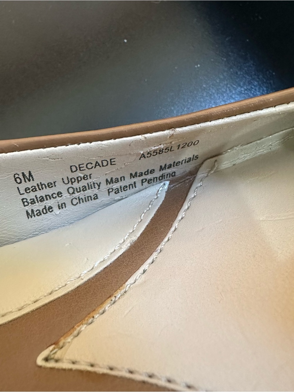 Naturalizer N5 Comfort Tan Beige Leather Bow Flats Size 6 Interior Flaw - Picture 9 of 10